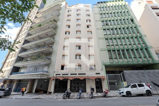Fachada de apartamento para alugar com 1 quarto, 35m² em Bela Vista, São Paulo