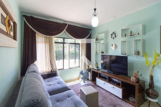 Sala de casa à venda com 2 quartos, 125m² em Jardim das Flores, Osasco