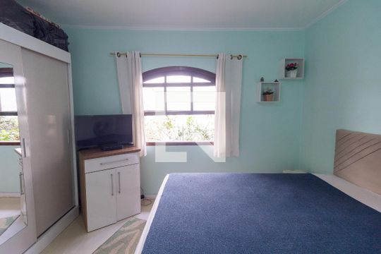Quarto 1 de casa à venda com 2 quartos, 125m² em Jardim das Flores, Osasco