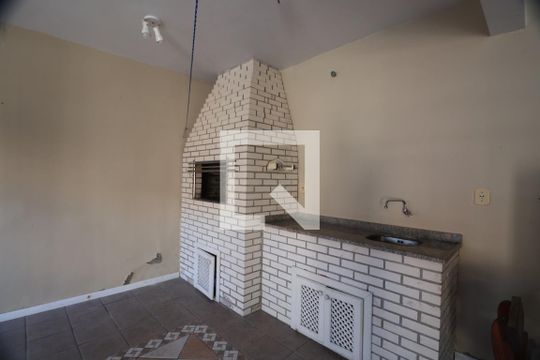 Área comum - Churrasqueira de casa à venda com 3 quartos, 190m² em Fátima, Canoas
