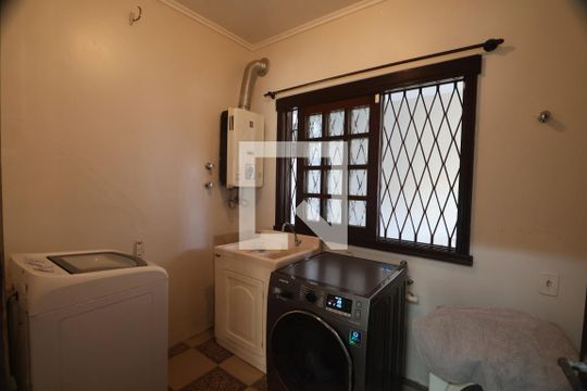 Área de Serviço de casa à venda com 3 quartos, 190m² em Fátima, Canoas
