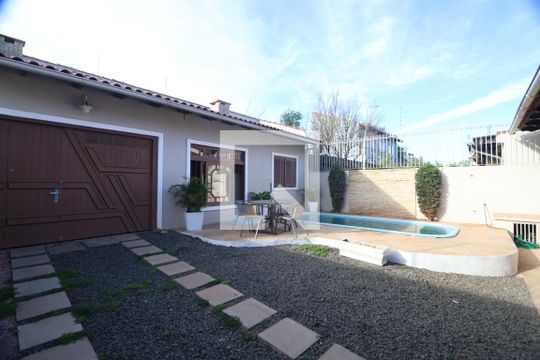 Área comum - Piscina de casa à venda com 3 quartos, 190m² em Fátima, Canoas
