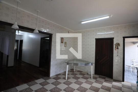 Cozinha de casa à venda com 3 quartos, 190m² em Fátima, Canoas