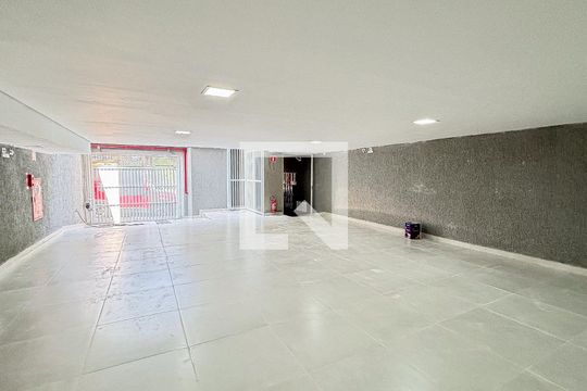 Garagem de apartamento à venda com 3 quartos, 130m² em Utinga, Santo André