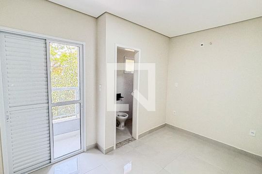 Suite de apartamento à venda com 3 quartos, 130m² em Utinga, Santo André