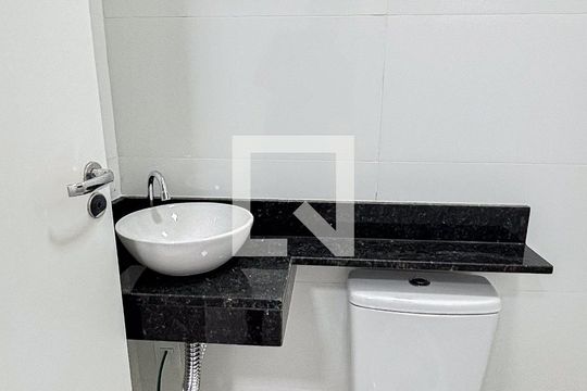 Banheiro da Suite de apartamento à venda com 3 quartos, 130m² em Utinga, Santo André