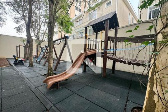Casa de Condomínio à venda com 4 quartos, 258m² em Jardim Prudência, São Paulo