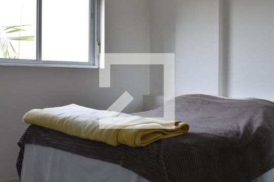 Quarto 1 de apartamento para alugar com 2 quartos, 99m² em Tingui, Curitiba