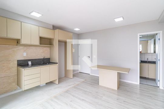Apartamento para alugar com 2 quartos, 44m² em Vila Sônia, São Paulo