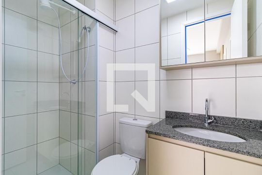 Banheiro de apartamento para alugar com 2 quartos, 44m² em Vila Sônia, São Paulo