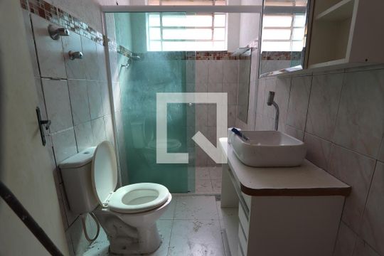Banheiro de casa à venda com 3 quartos, 240m² em Vila Ema, São Paulo