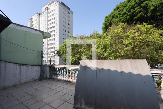 Varanda dos quartos 2 e 3 de casa à venda com 3 quartos, 240m² em Vila Ema, São Paulo