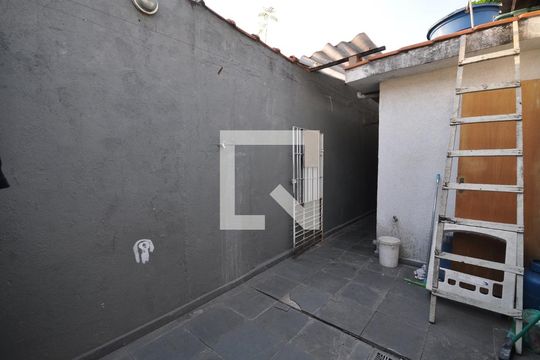 Quintal de casa à venda com 3 quartos, 90m² em Vila Nova Mazzei, São Paulo