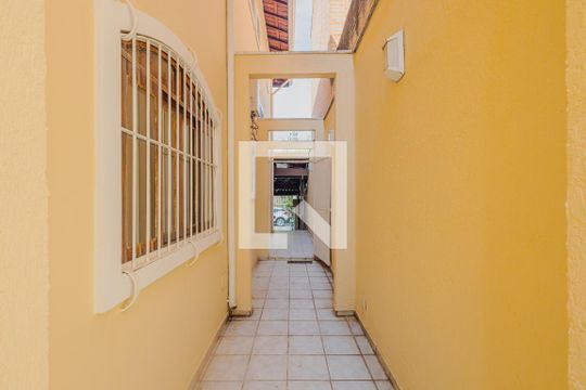 Quintal de casa de condomínio para alugar com 3 quartos, 160m² em Sumarezinho, São Paulo
