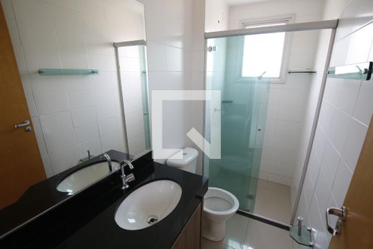 Banheiro da Suíte de apartamento para alugar com 3 quartos, 85m² em Jardim Atlântico, Goiânia