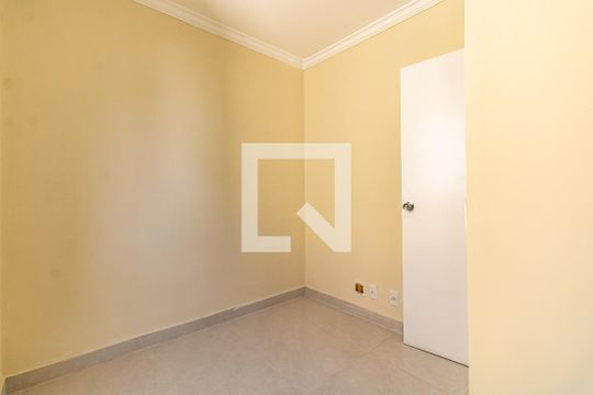 Quarto 1 de apartamento para alugar com 2 quartos, 50m² em Jardim Santa Emília, São Paulo