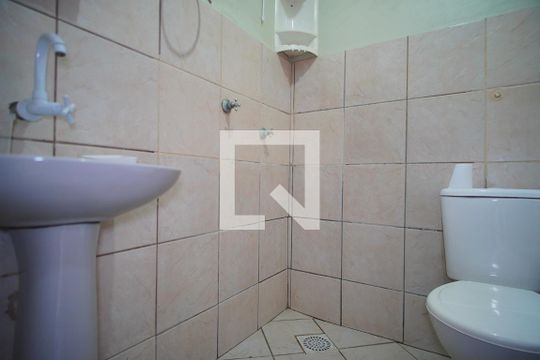 Banheiro Corredor de casa à venda com 7 quartos, 360m² em Bela Vista, Porto Alegre