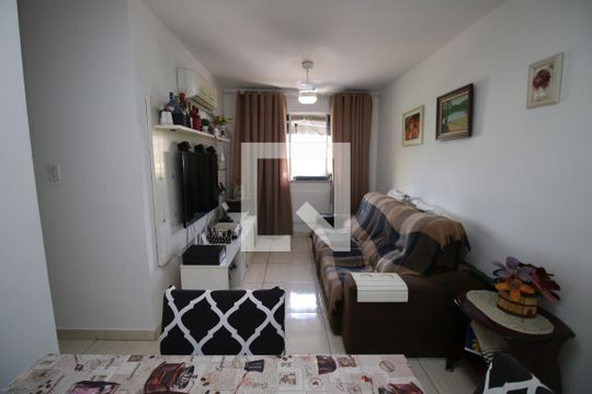 Sala de apartamento à venda com 2 quartos, 58m² em Tomás Coelho, Rio de Janeiro