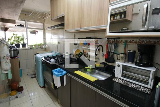 Cozinha de apartamento à venda com 2 quartos, 58m² em Tomás Coelho, Rio de Janeiro