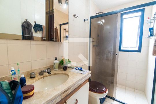 Banheiro da Suíte de apartamento para alugar com 3 quartos, 90m² em Vila Alexandria, São Paulo