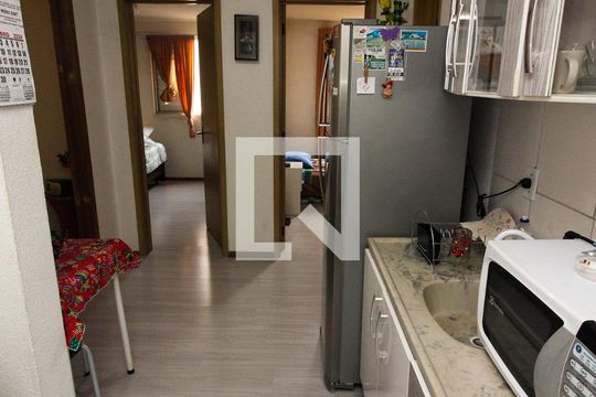 Cozinha de apartamento à venda com 2 quartos, 44m² em Partenon, Porto Alegre