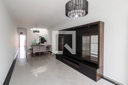 Sala de casa para alugar com 3 quartos, 150m² em Cidade Patriarca, São Paulo