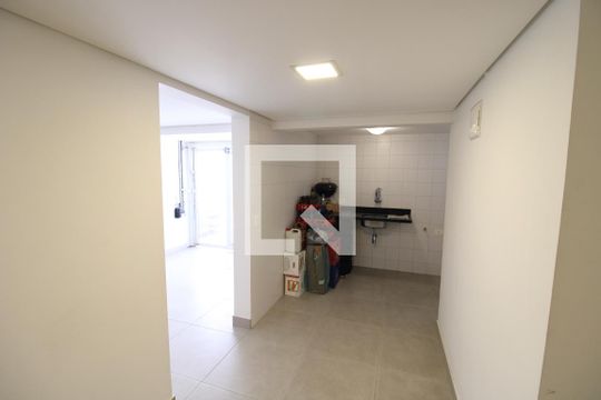 Garagem de casa à venda com 4 quartos, 272m² em Parque Peruche, São Paulo