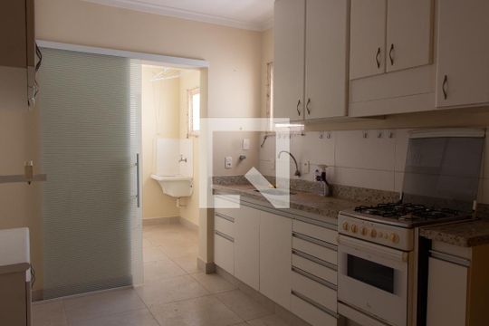 COZINHA de apartamento à venda com 3 quartos, 122m² em Bosque, Campinas