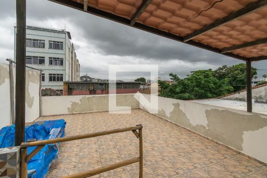 Terraço de apartamento à venda com 2 quartos, 86m² em Olaria, Rio de Janeiro