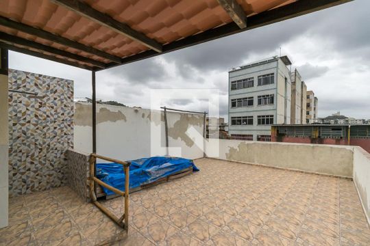 Terraço de apartamento à venda com 2 quartos, 86m² em Olaria, Rio de Janeiro