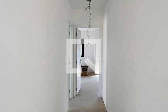 Corredor de apartamento à venda com 2 quartos, 104m² em Cerqueira César, São Paulo