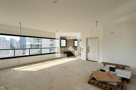 Sala de apartamento à venda com 2 quartos, 104m² em Cerqueira César, São Paulo