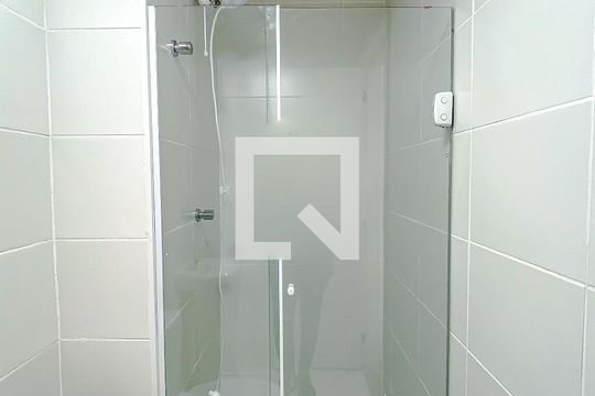 Banheiro da Suíte de apartamento à venda com 1 quarto, 28m² em Vila Cláudia, São Paulo