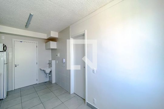Sala de apartamento à venda com 1 quarto, 28m² em Vila Cláudia, São Paulo