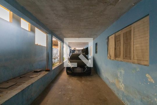Garagem de casa à venda com 4 quartos, 260m² em Vila Jacuí, São Paulo