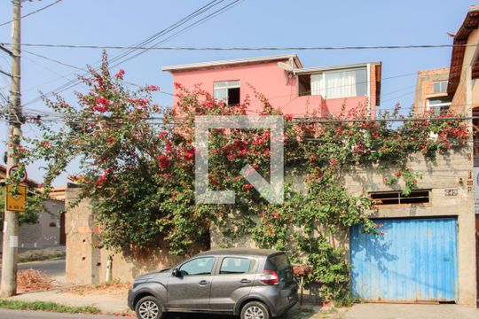Fachada de casa à venda com 4 quartos, 218m² em Juliana, Belo Horizonte