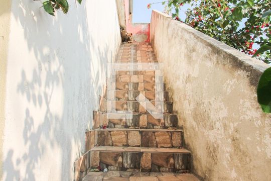 Casa 2 - Entrada de casa à venda com 4 quartos, 218m² em Juliana, Belo Horizonte