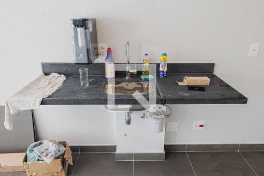Cozinha de apartamento à venda com 1 quarto, 27m² em Pinheiros, São Paulo