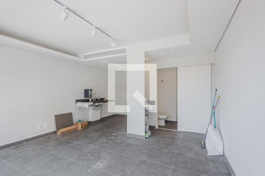 Sala/Quarto de apartamento à venda com 1 quarto, 27m² em Pinheiros, São Paulo