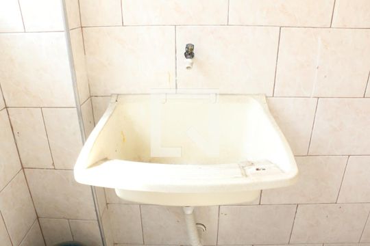 Área de Serviço de casa para alugar com 2 quartos, 62m² em Viga, Nova Iguaçu