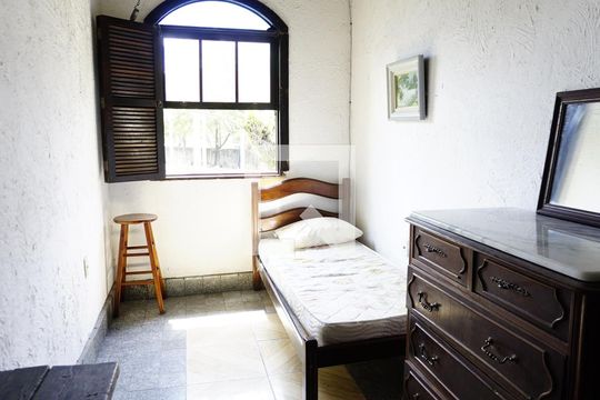 Quarto 1 de apartamento para alugar com 2 quartos, 45m² em Anil, Rio de Janeiro
