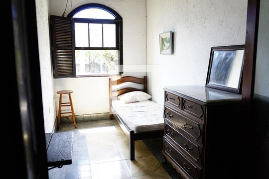 Quarto 1 de apartamento para alugar com 2 quartos, 45m² em Anil, Rio de Janeiro