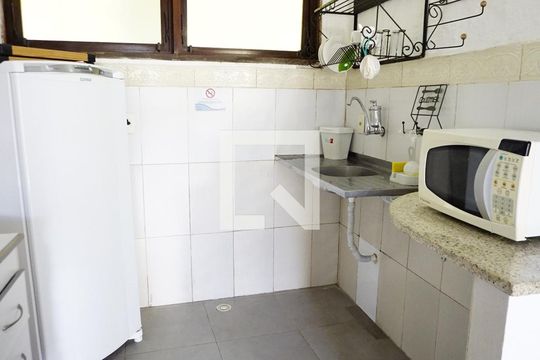 Cozinha de apartamento para alugar com 2 quartos, 45m² em Anil, Rio de Janeiro