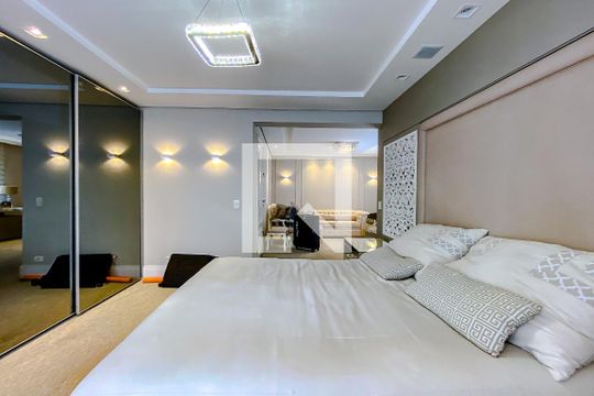 Quarto 1 - Suíte de casa à venda com 4 quartos, 450m² em Vila Mariana, São Paulo