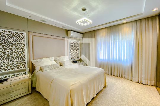 Quarto 1 - Suíte de casa à venda com 4 quartos, 450m² em Vila Mariana, São Paulo