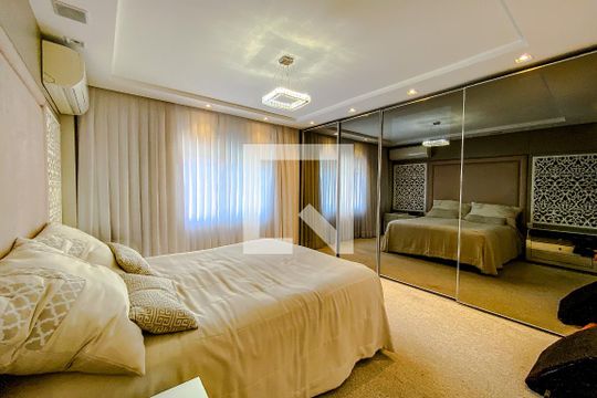 Quarto 1 - Suíte de casa à venda com 4 quartos, 450m² em Vila Mariana, São Paulo