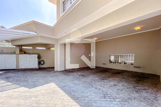 Garagem de casa à venda com 4 quartos, 450m² em Vila Mariana, São Paulo