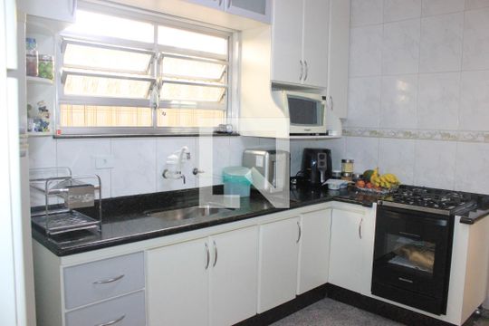 Cozinha de casa à venda com 2 quartos, 160m² em Jardim Paraventi, Guarulhos