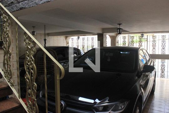 Garagem de casa à venda com 2 quartos, 160m² em Jardim Paraventi, Guarulhos