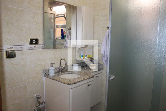 Banheiro de casa à venda com 2 quartos, 160m² em Jardim Paraventi, Guarulhos